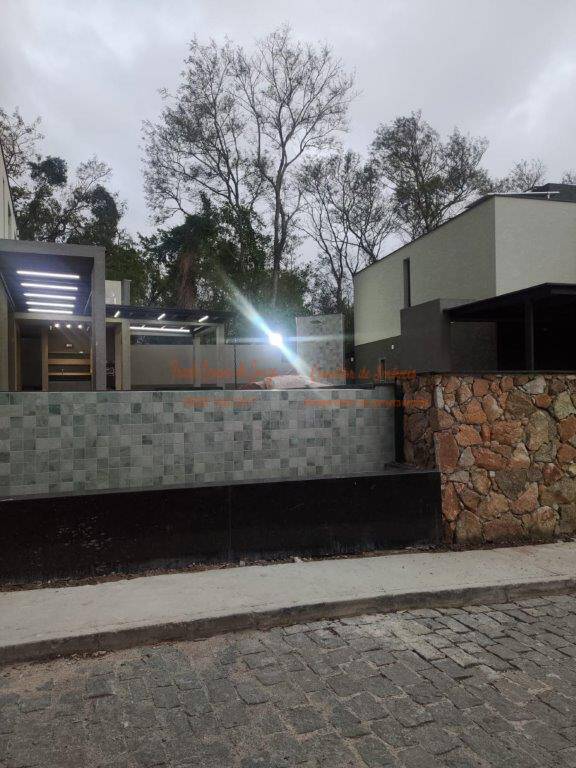 Casa de Condomínio à venda com 3 quartos, 189m² - Foto 9