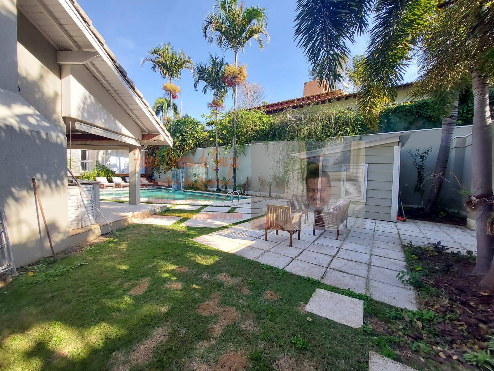 Casa de Condomínio para alugar com 4 quartos, 1210m² - Foto 1