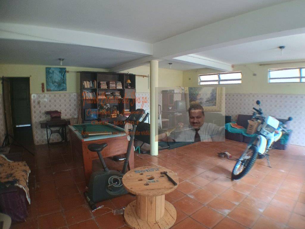Casa à venda com 3 quartos, 380m² - Foto 41