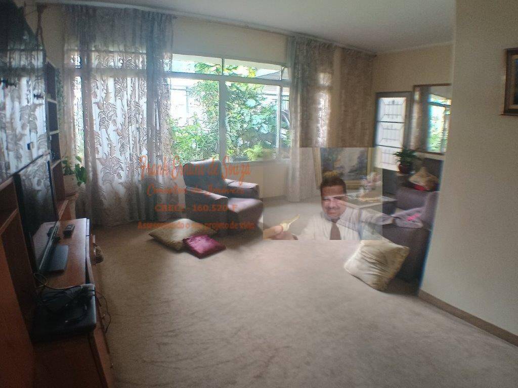 Casa à venda com 3 quartos, 380m² - Foto 1
