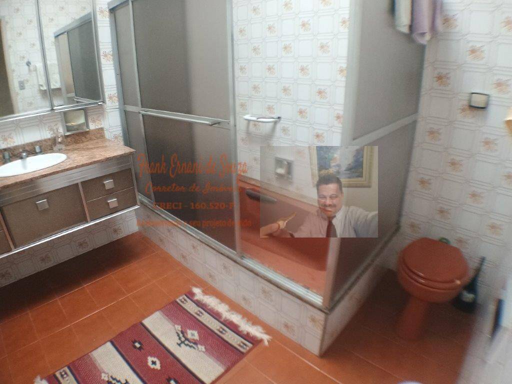 Casa à venda com 3 quartos, 380m² - Foto 24