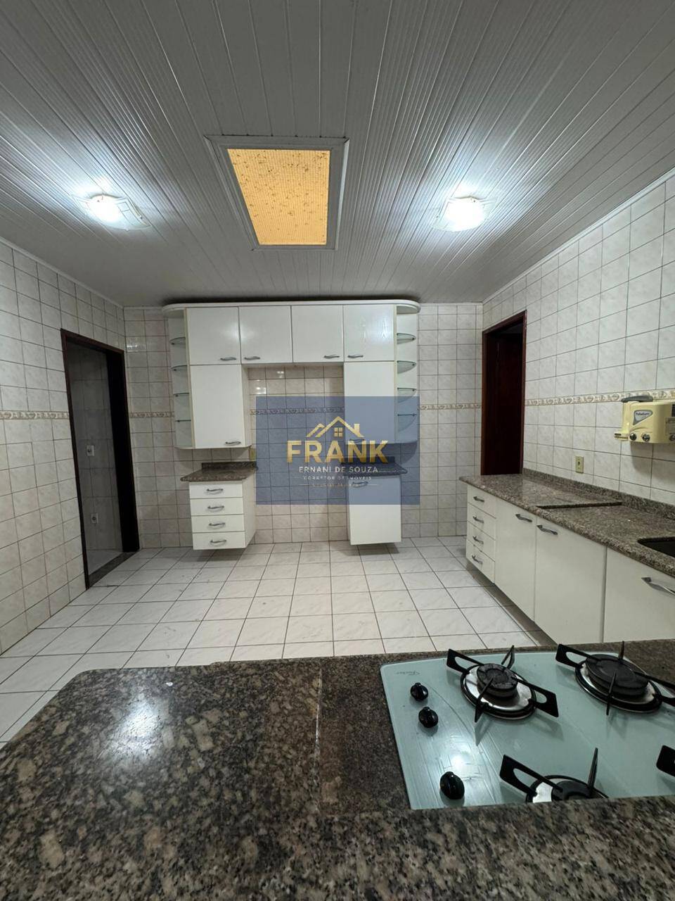 Casa, 3 quartos, 176 m² - Foto 2
